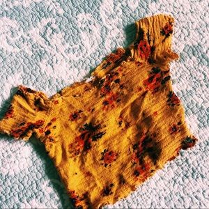 urban outfitters off the shoulder crop top